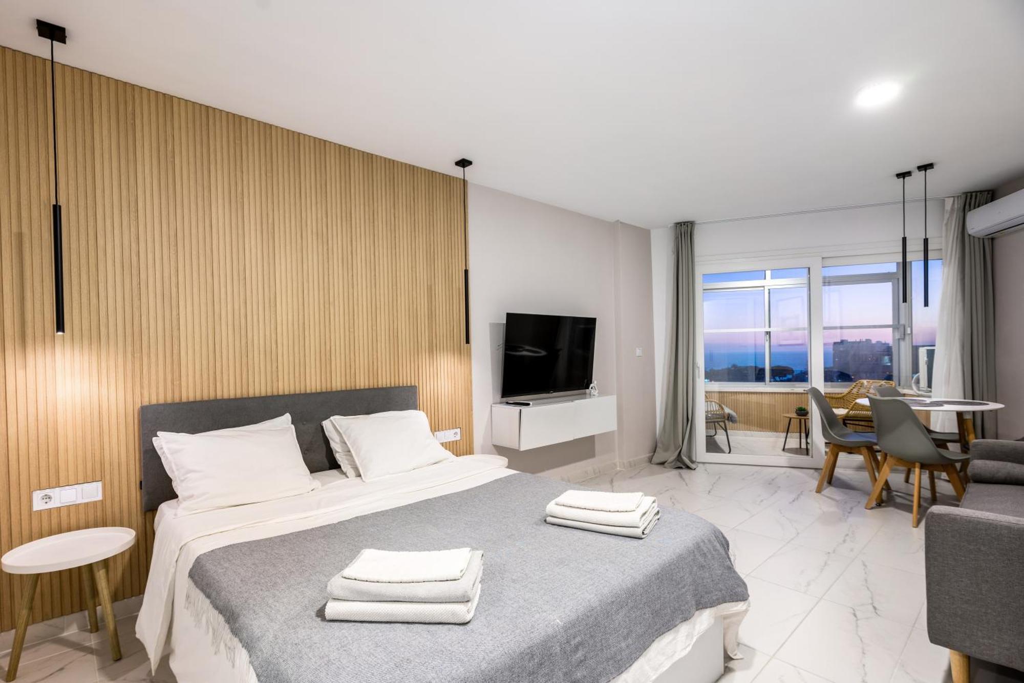 Modern Studio Apartment With Sea Views 5 Min From The Beach Sitio de Calahonda Ngoại thất bức ảnh