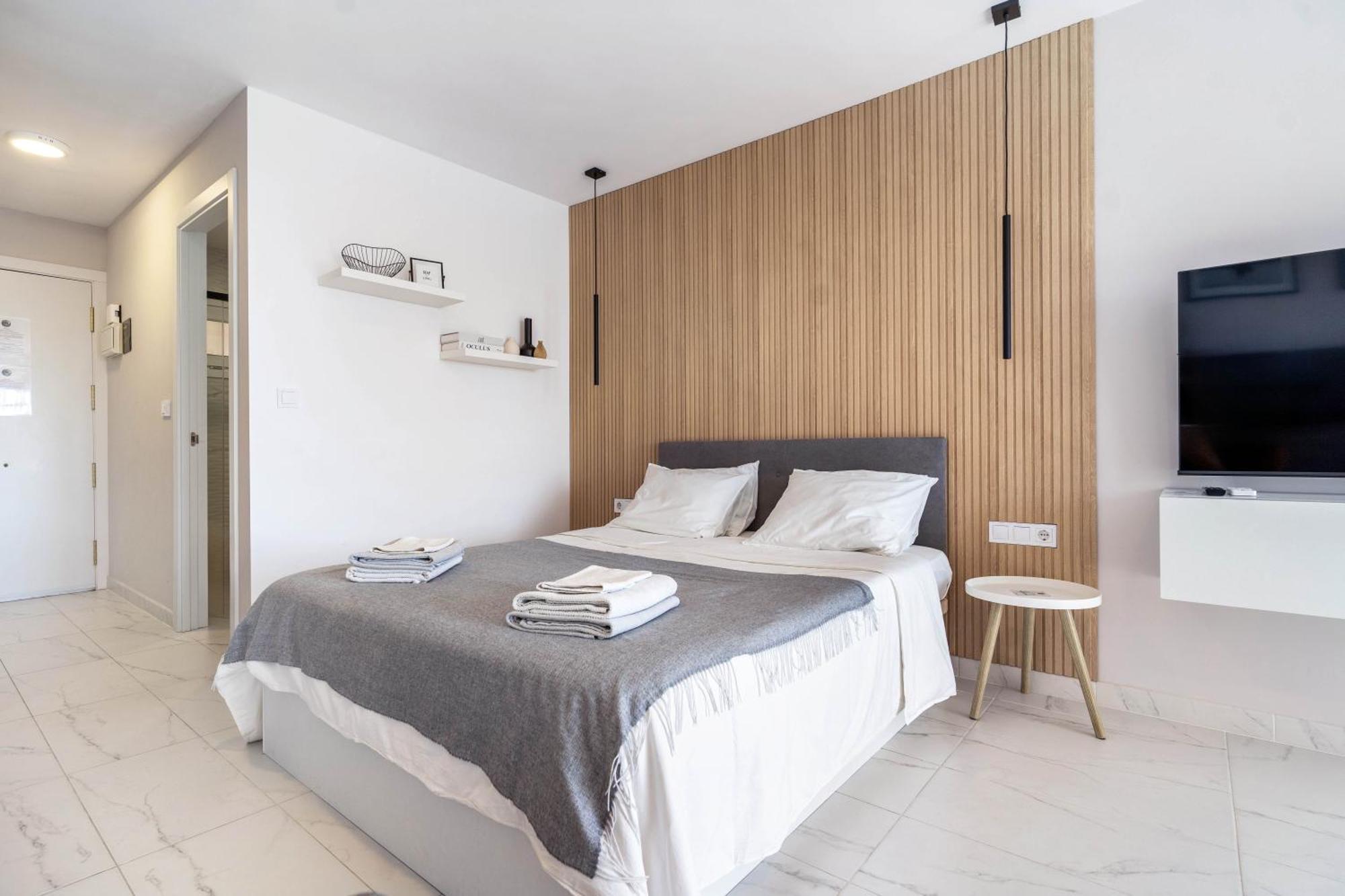Modern Studio Apartment With Sea Views 5 Min From The Beach Sitio de Calahonda Ngoại thất bức ảnh